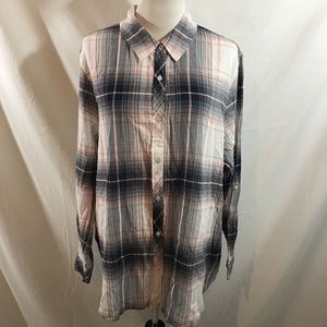 North River Outfitters white, pink, blue plaid lon